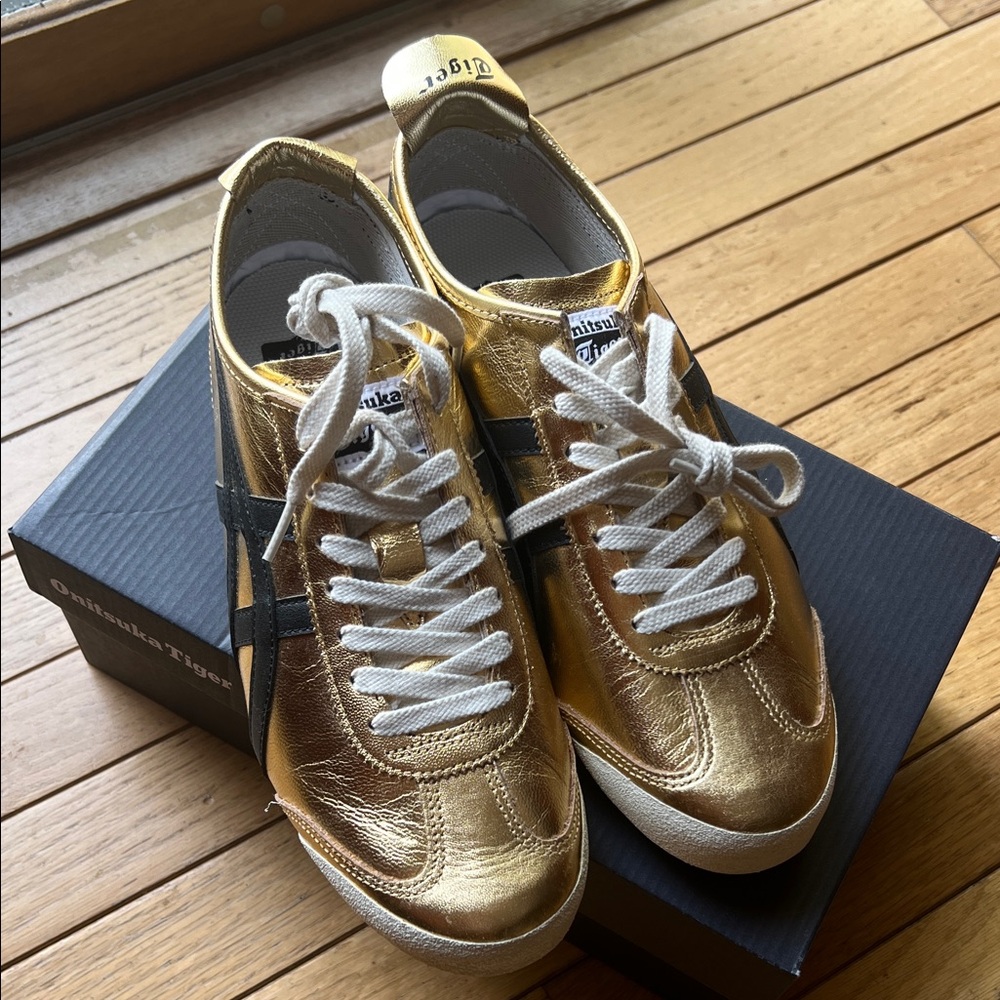 Onitsuka Tiger Women’s Metallic Gold unisex men’s 9, women’s 10 1/2